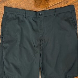 Greg Norman size 38 golf shorts